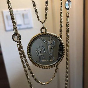 Signed Goldette Vintage 3 Strand Necklace w Cupid (Venus?) Cherub Clear Intaglio